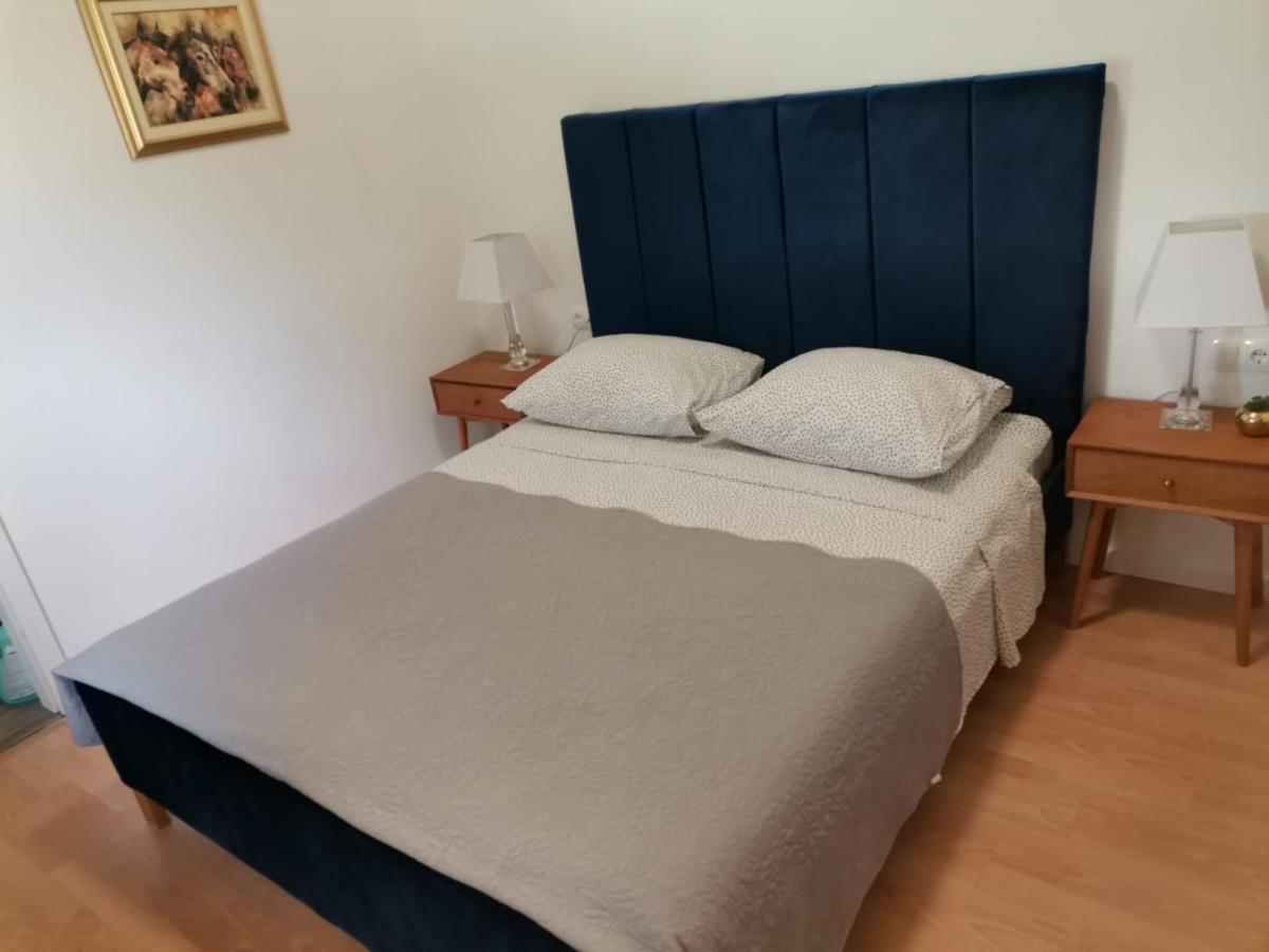 Seaview Holiday Apartments, Ventura Nin Exteriör bild