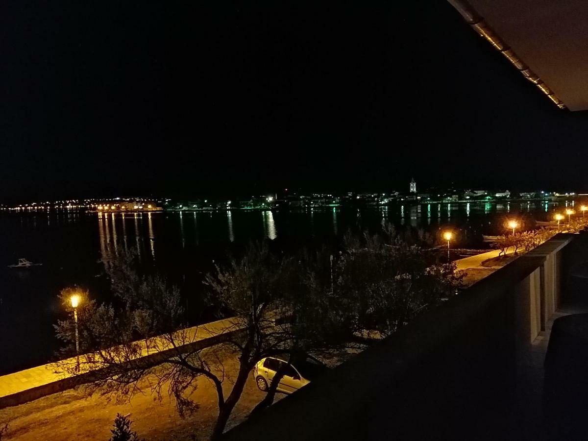 Seaview Holiday Apartments, Ventura Nin Exteriör bild